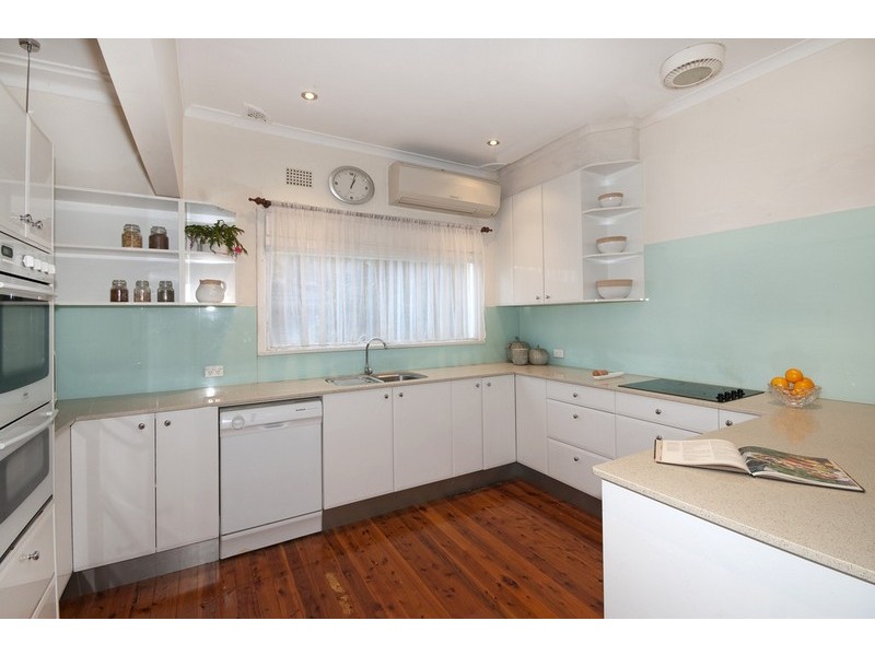 23 Gurney Crescent, Seaforth NSW 2092