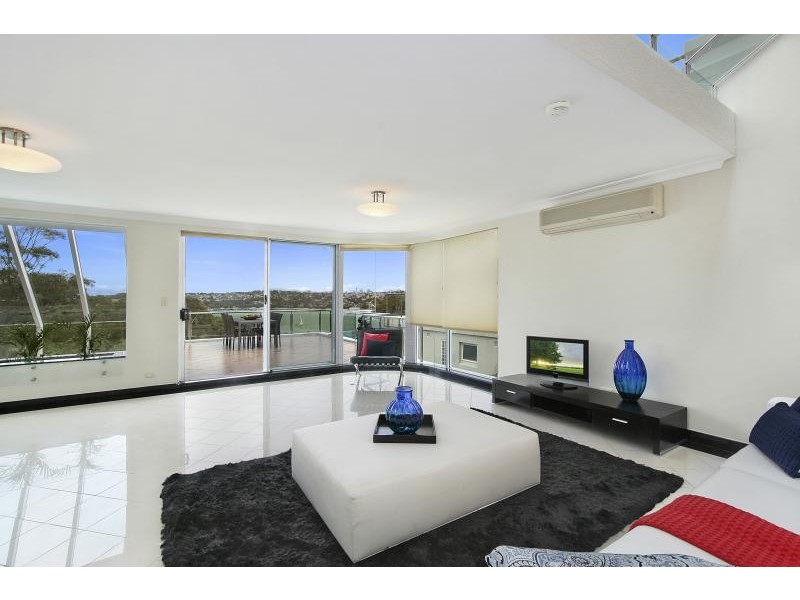 8a Ogilvy Road, Clontarf NSW 2093