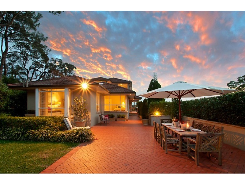 15 Gurney Crescent, Seaforth NSW 2092