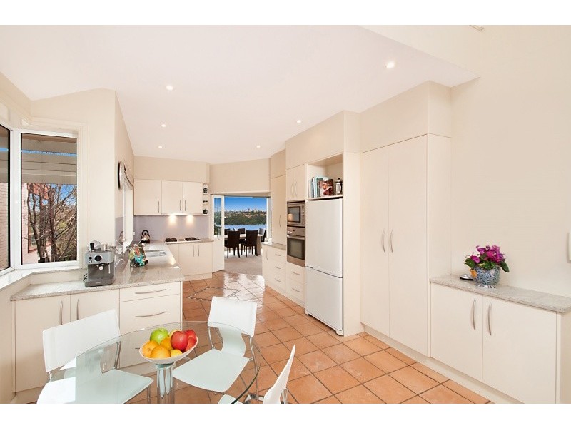 15 Gurney Crescent, Seaforth NSW 2092