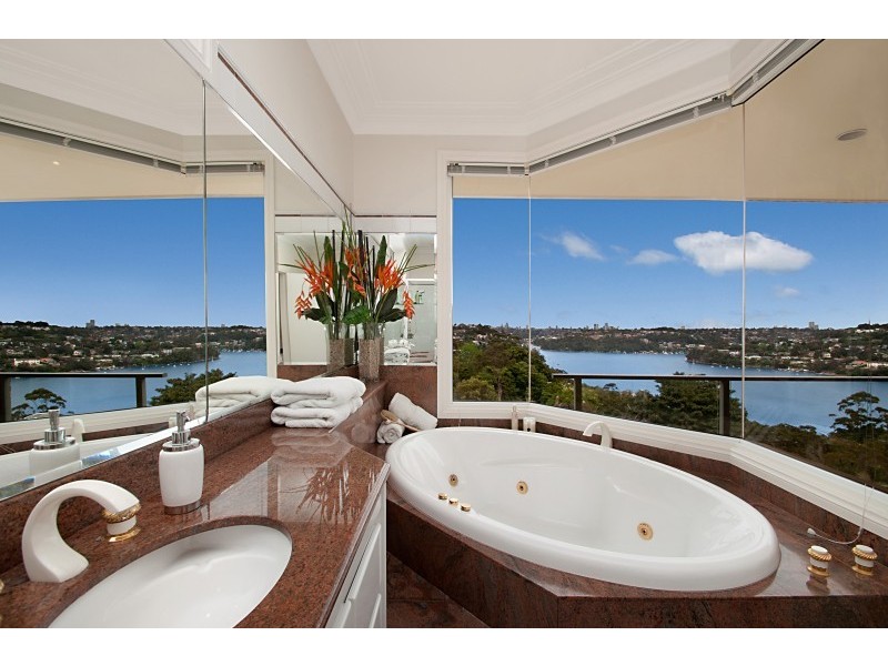 15 Gurney Crescent, Seaforth NSW 2092
