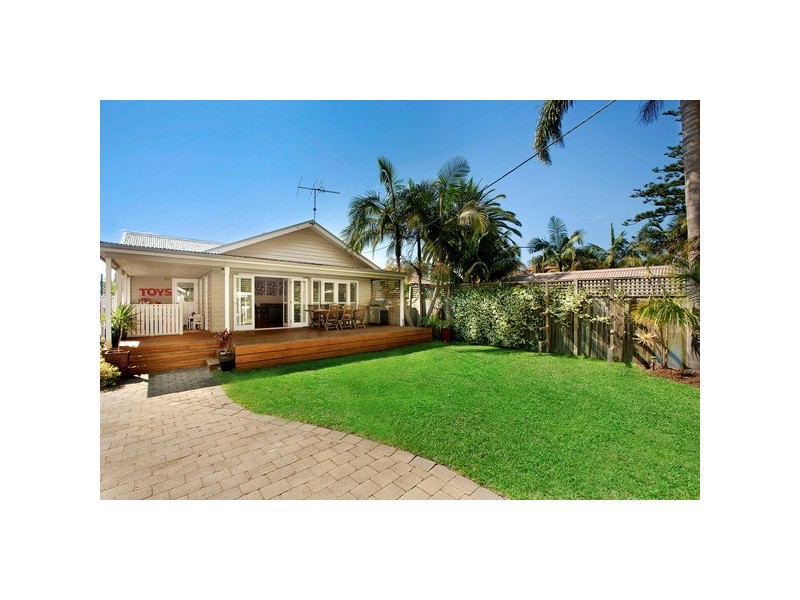 12 Wimbledon Avenue, Narrabeen NSW 2101