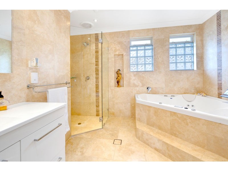 93a Peacock Street, Seaforth NSW 2092