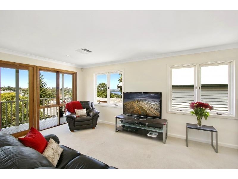 12 Panorama Parade, Seaforth NSW 2092