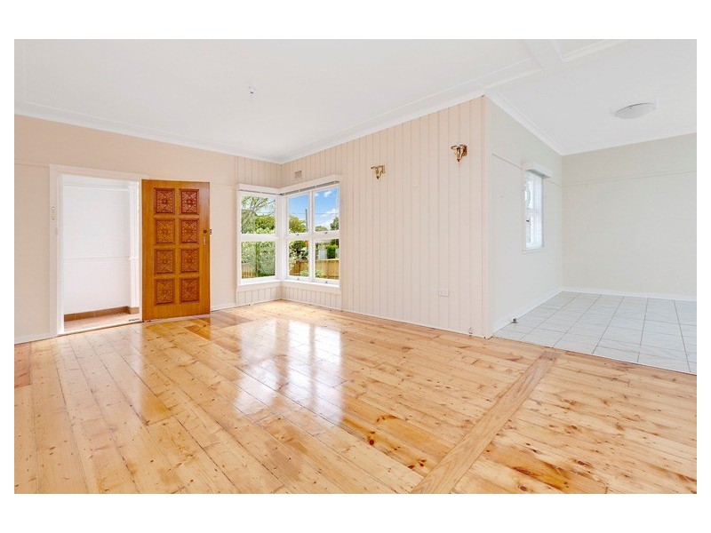 121 McIntosh Road, Narraweena NSW 2099