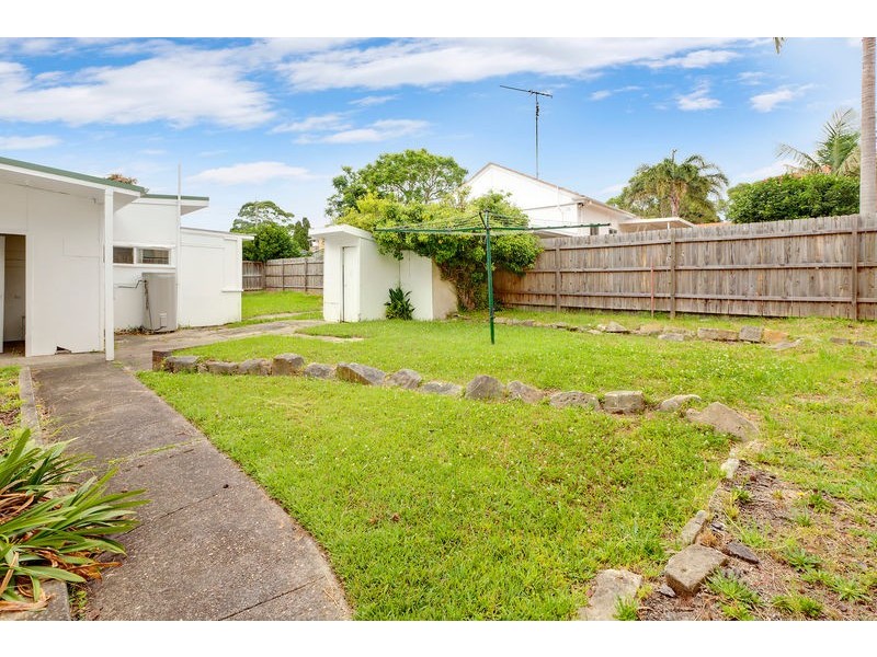 125 McIntosh Road, Narraweena NSW 2099