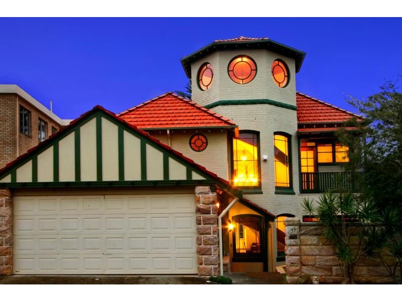 37 Fairlight Crescent, Fairlight NSW 2094