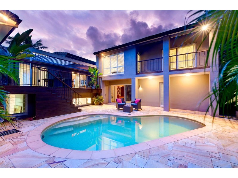 57 Peronne Ave, Clontarf NSW 2093