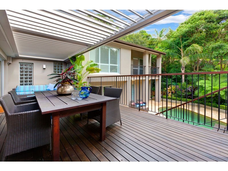 57 Peronne Ave, Clontarf NSW 2093