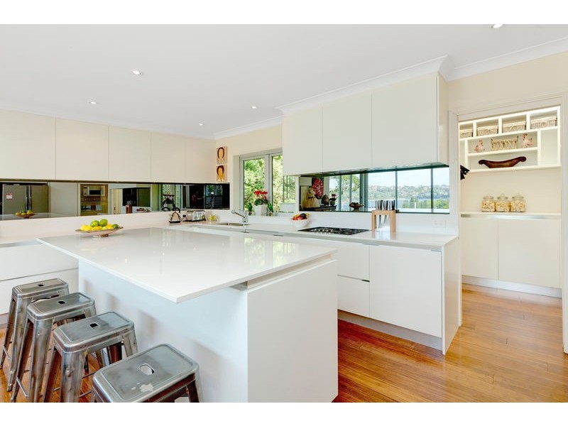 57 Peronne Ave, Clontarf NSW 2093