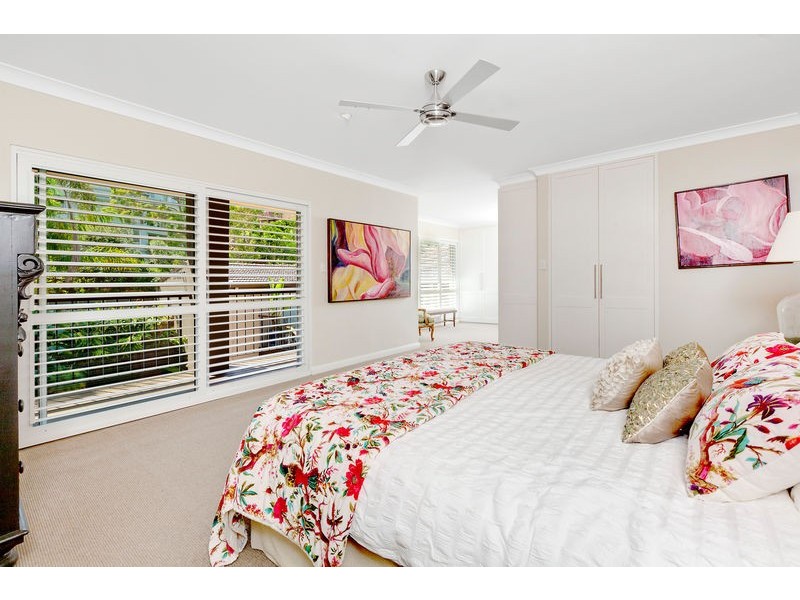 57 Peronne Ave, Clontarf NSW 2093
