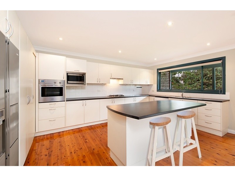 36 Montauban Avenue, Seaforth NSW 2092