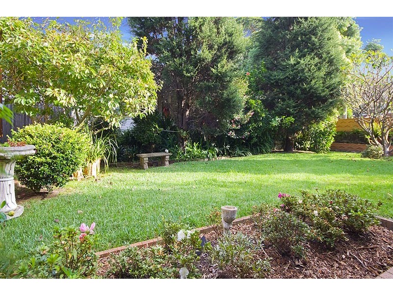 6 Kempbridge Avenue, Seaforth NSW 2092