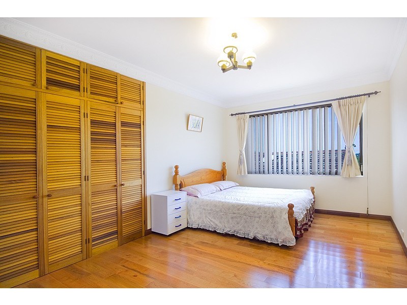 24 Peacock Street, Seaforth NSW 2092