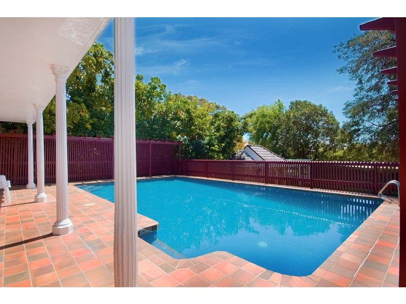 24 Peacock Street, Seaforth NSW 2092