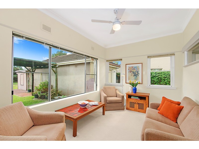 56 Peacock  Street, Seaforth NSW 2092