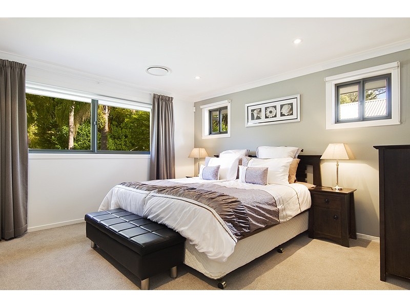 25 Montauban Avenue, Seaforth NSW 2092