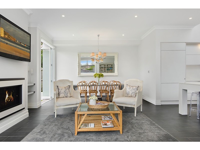 34 Fromelles Avenue, Seaforth NSW 2092