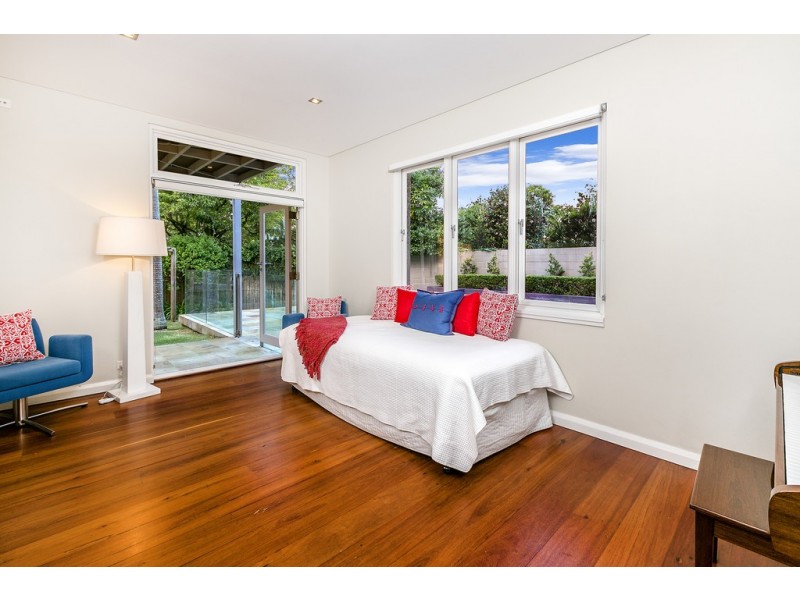 44 Peacock Street, Seaforth NSW 2092