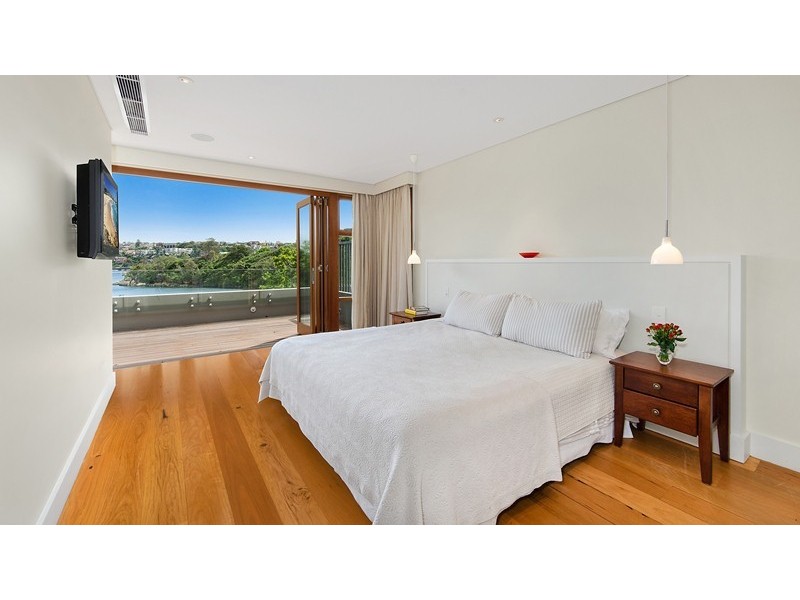 5 Sandy Bay Road, Clontarf NSW 2093