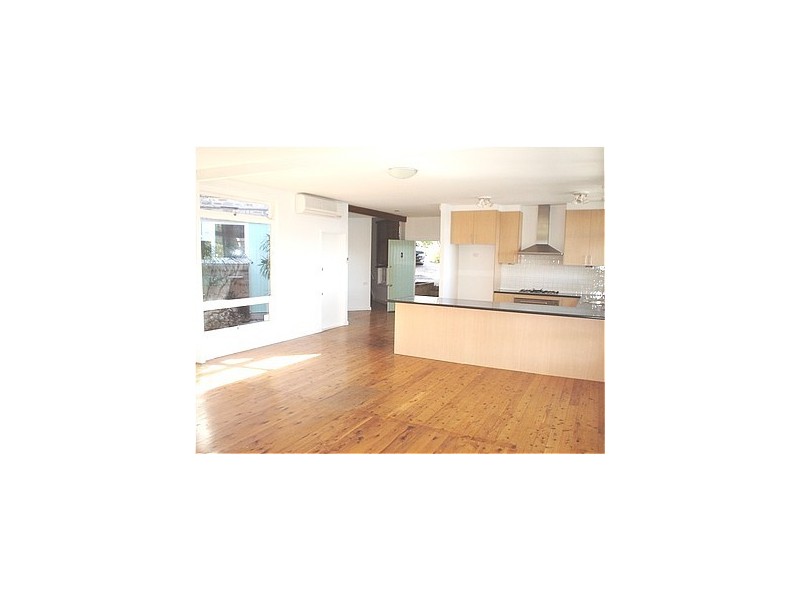 6B Abernethy St, Seaforth NSW 2092