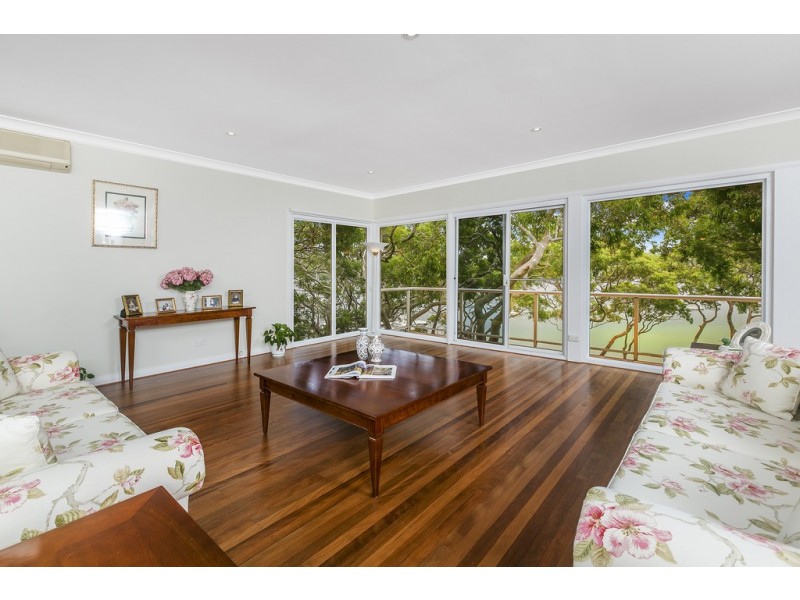 19a Peronne Avenue, Clontarf NSW 2093