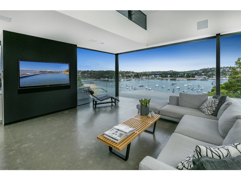 9 Peronne Avenue, Clontarf NSW 2093