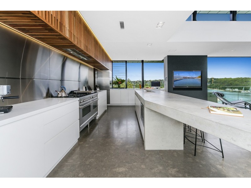 9 Peronne Avenue, Clontarf NSW 2093