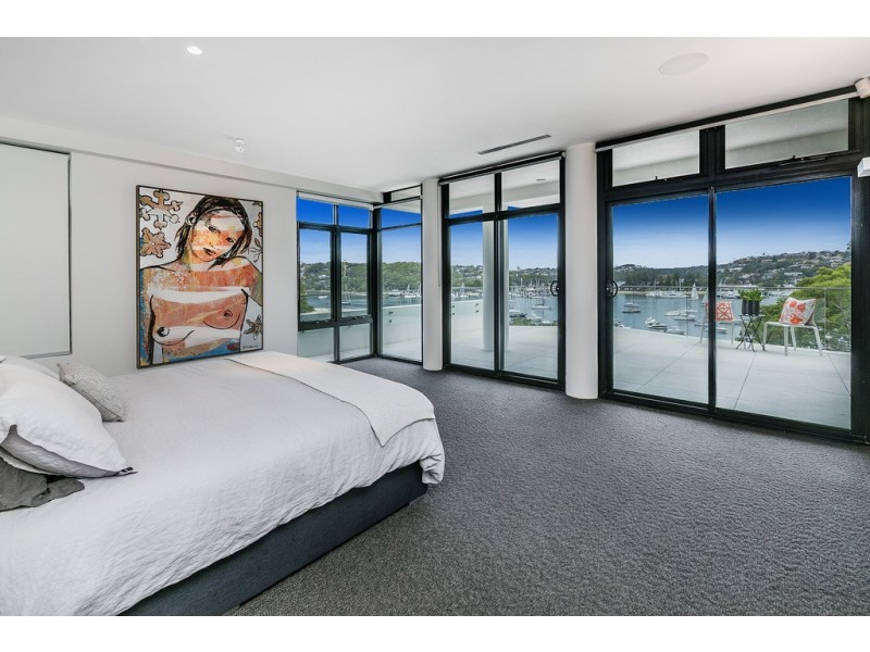 9 Peronne Avenue, Clontarf NSW 2093