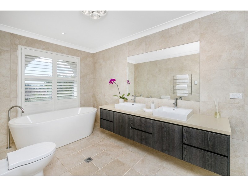 19a Castle Circuit, Seaforth NSW 2092