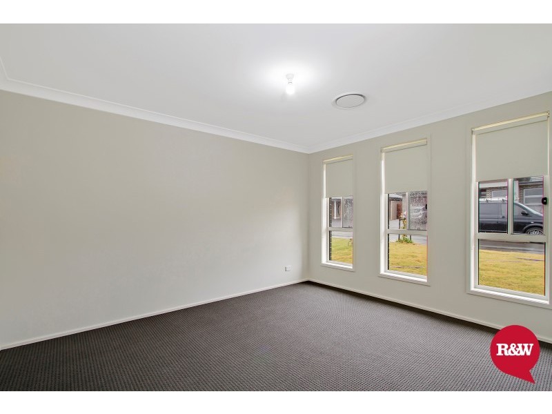 18 Dutton Street, Spring Farm NSW 2570