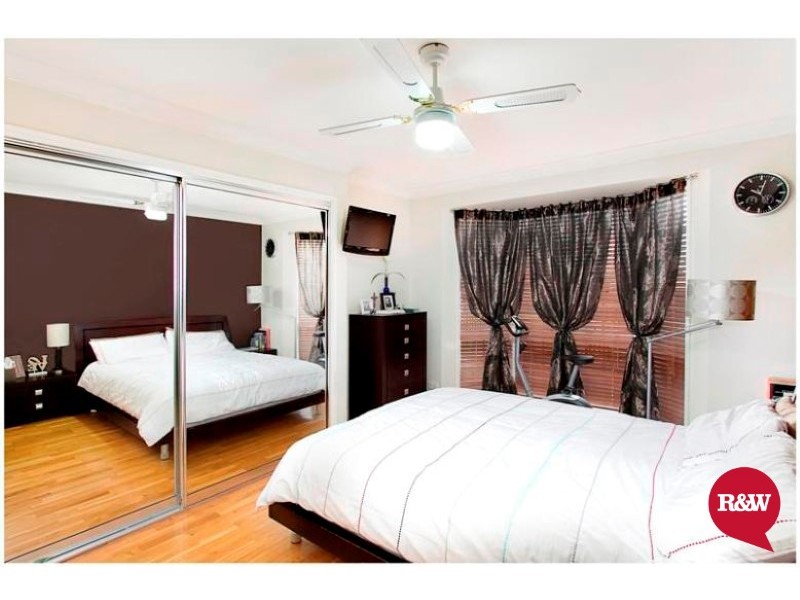 42 Mifsud Crescent, Oakhurst NSW 2761