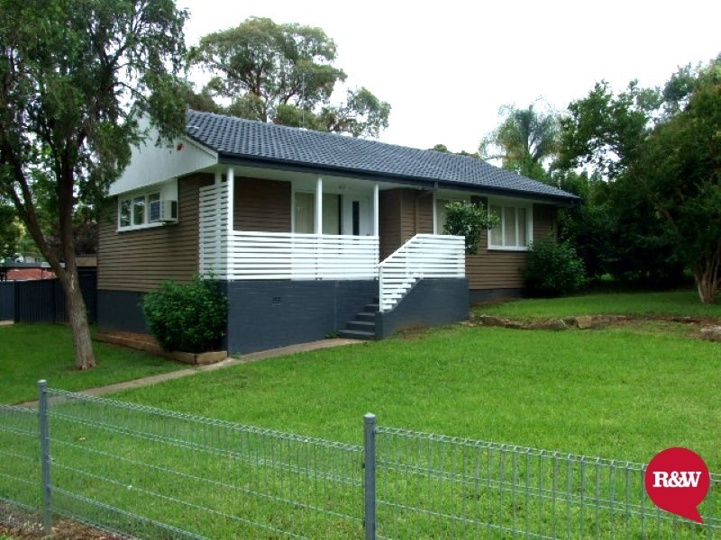 5 Kista Dan Avenue, Tregear NSW 2770