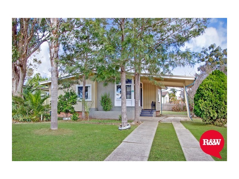 184 Woodstock Avenue, Whalan NSW 2770