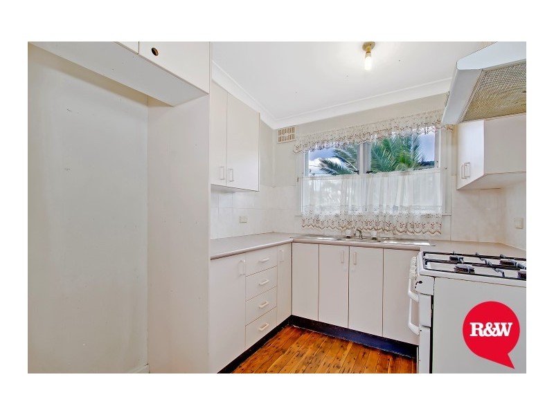 184 Woodstock Avenue, Whalan NSW 2770