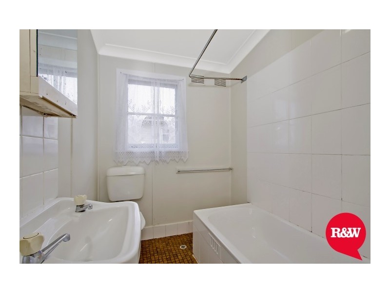 184 Woodstock Avenue, Whalan NSW 2770