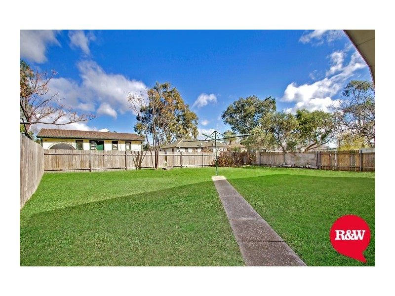 184 Woodstock Avenue, Whalan NSW 2770