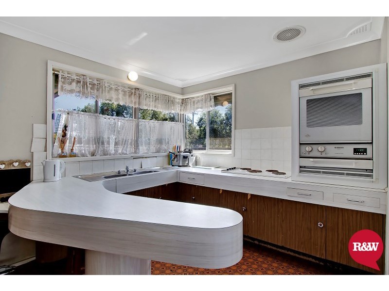 74 Barry Street, Cambridge Park NSW 2747