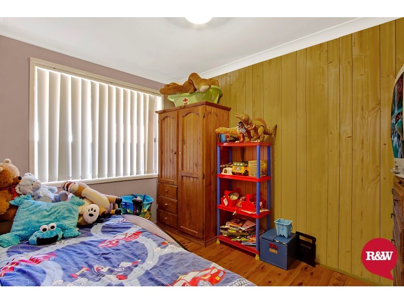 74 Barry Street, Cambridge Park NSW 2747