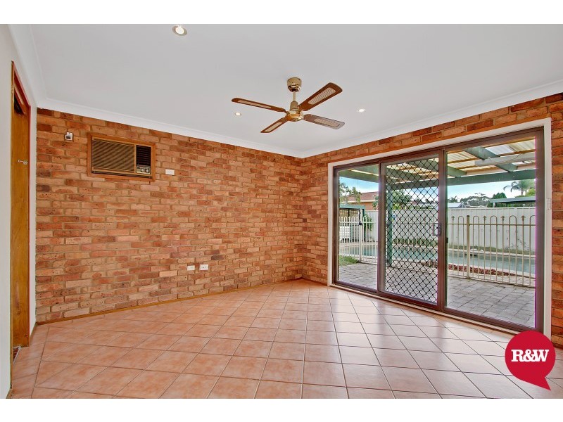 18 Aldan Place, St Clair NSW 2759