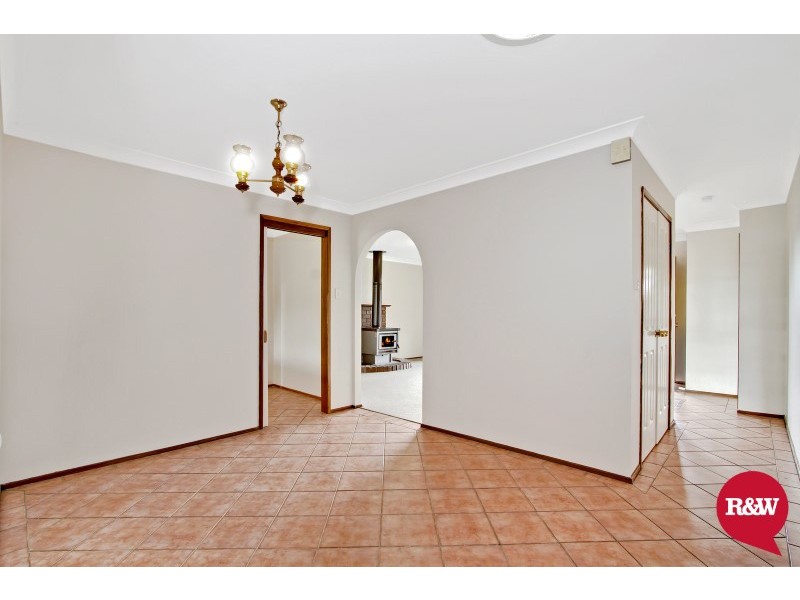 18 Aldan Place, St Clair NSW 2759