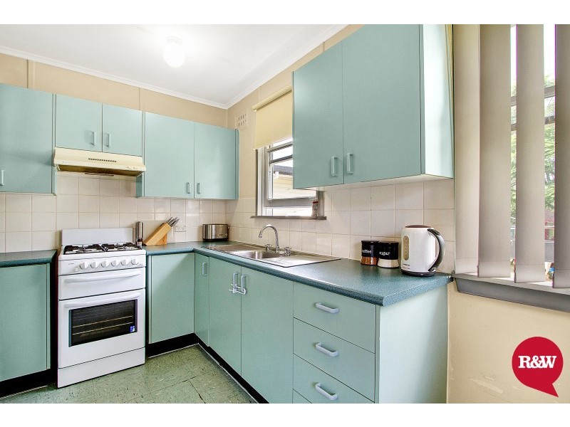 35 Feramin Avenue, Whalan NSW 2770