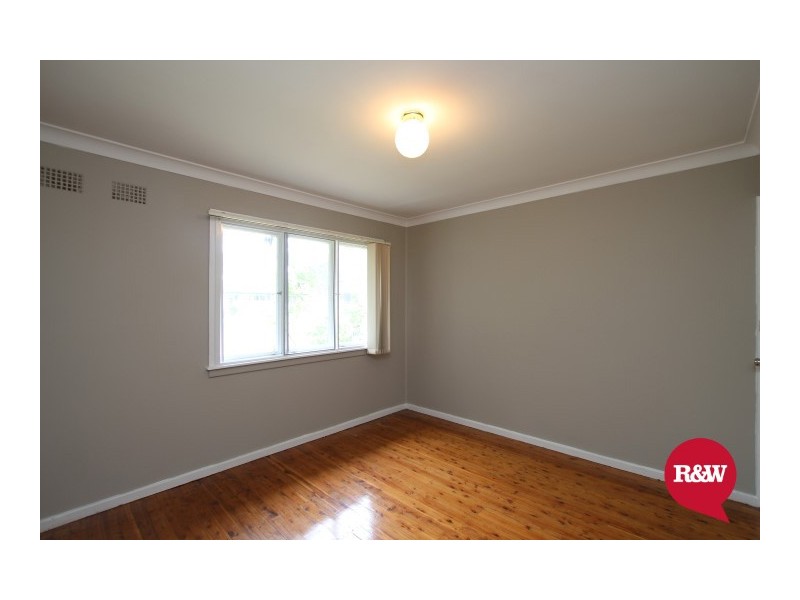 42 Kista Dan Avenue, Tregear NSW 2770