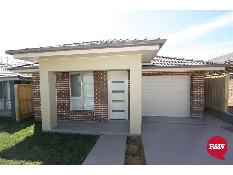 4 Twynam Place, Minto NSW 2566