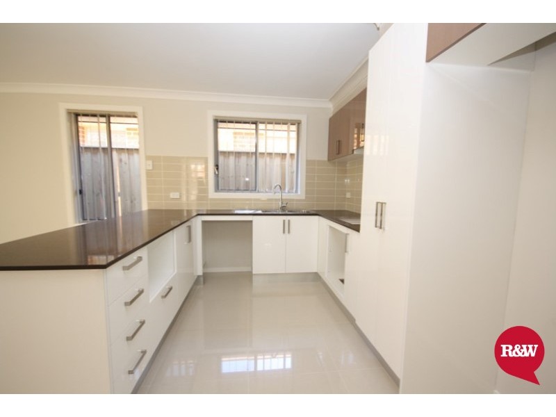 4 Twynam Place, Minto NSW 2566