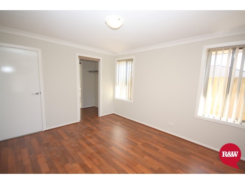 4 Twynam Place, Minto NSW 2566