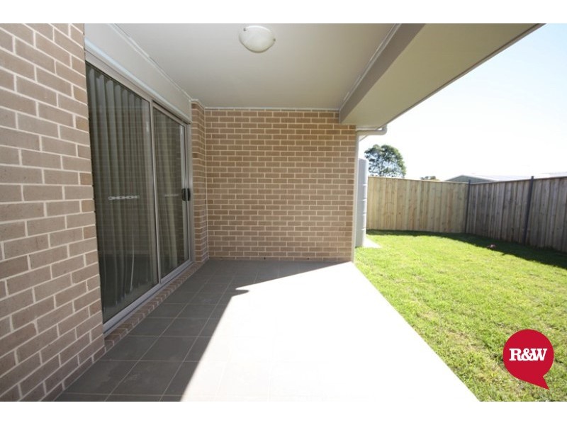 4 Twynam Place, Minto NSW 2566