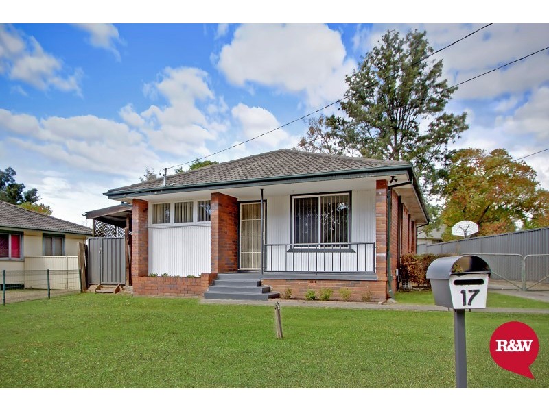 17 Forrester Road, Lethbridge Park NSW 2770