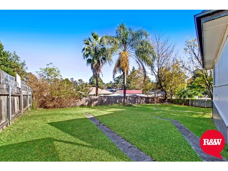 30 Luzon Avenue, Lethbridge Park NSW 2770