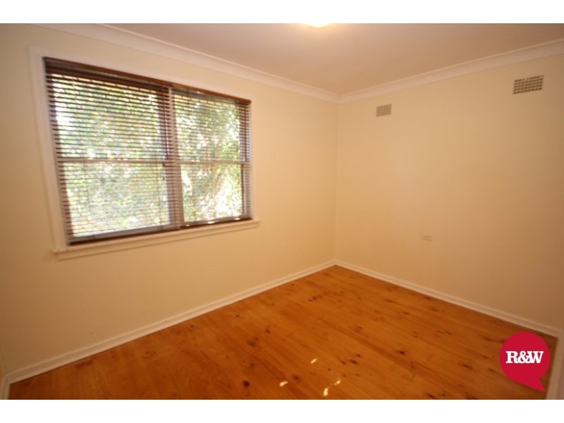 23 Lang Crescent, Blackett NSW 2770